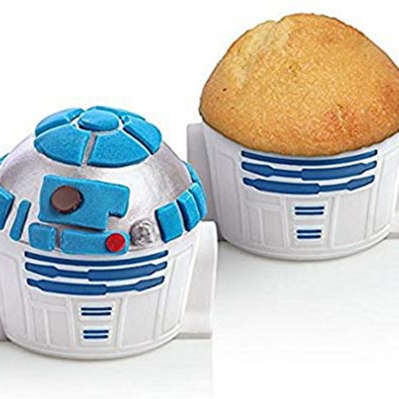 BNIB Disney Star Wars R2-D2 Cupcake Molds - Picture 3 of 6